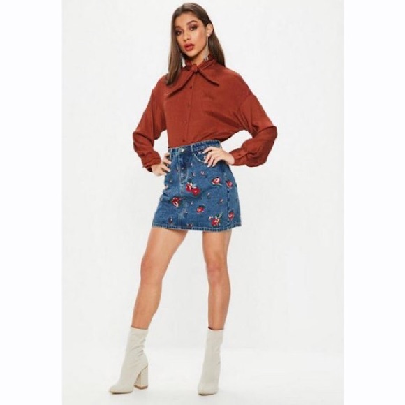 Women’s Express Bleus Vintage Denim Skirt 28W 🌹! - Picture 6 of 8